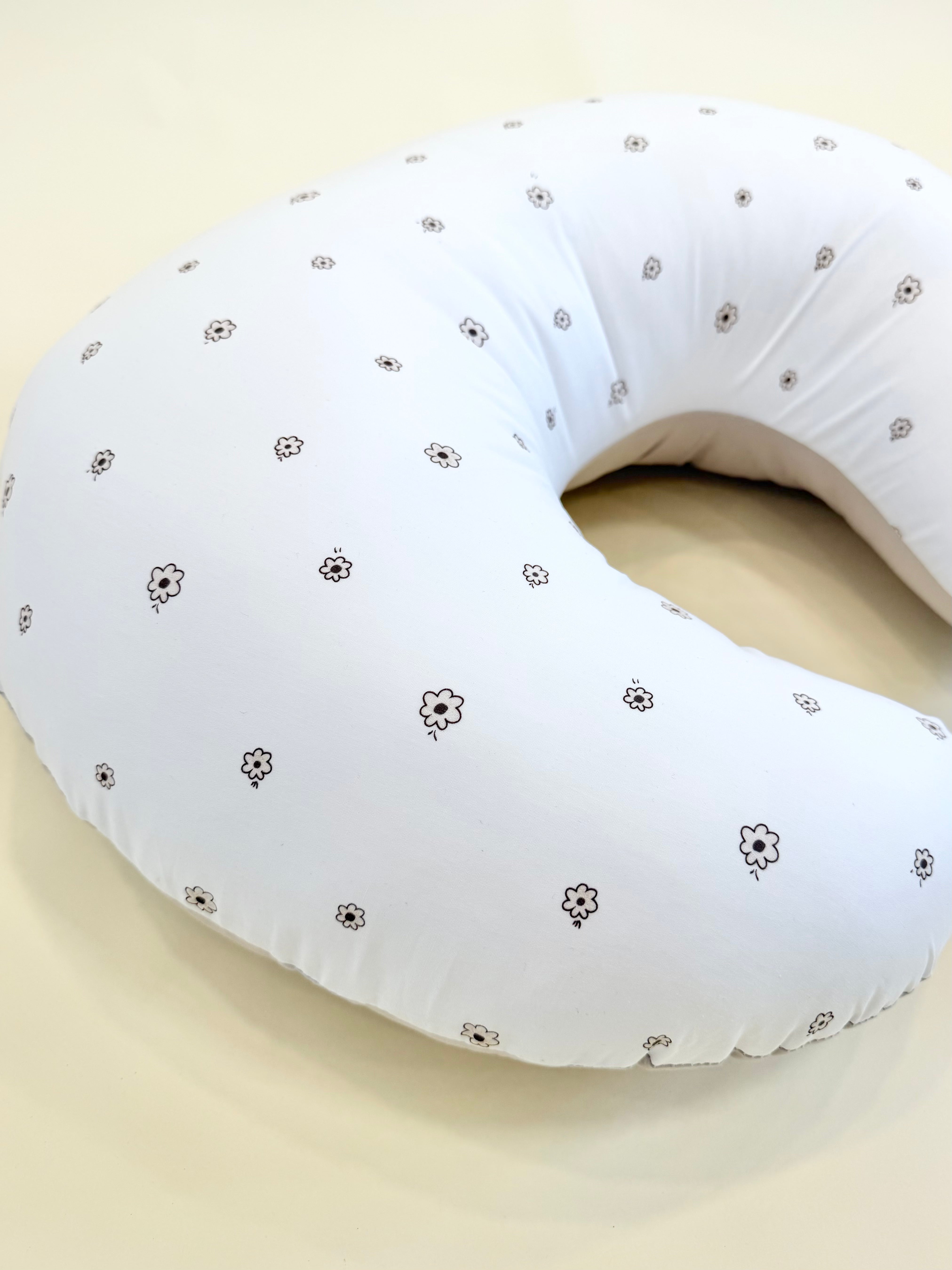 Nursing pillow Larisa-Beige